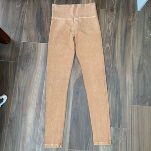 T party leggings size m